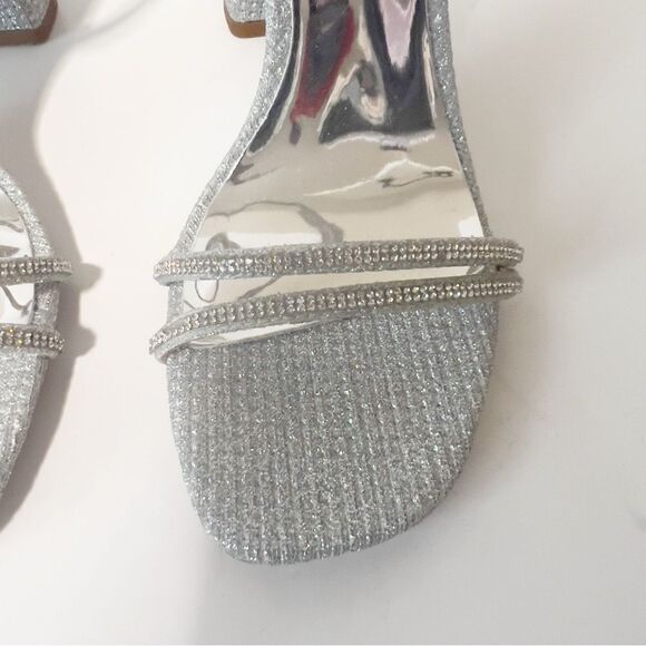 Badgley Mischka Firey Bejeweled Silver Rhinestone Block Heel Sandal Size 5 NWOT - Picture 4 of 8